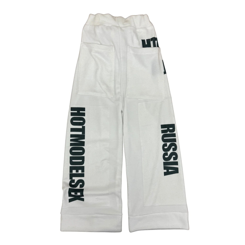 RUSSIA SWEATS